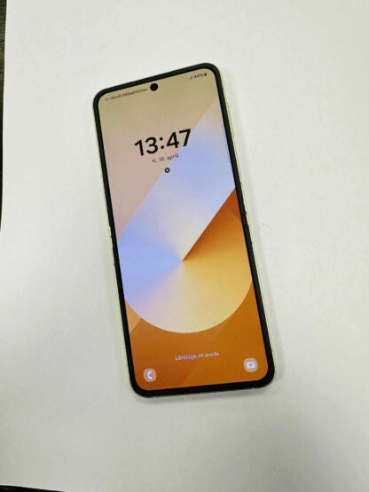 Nagu uus Samsung Z Flip 6 (5G) / 512GB / 8GB RAM / Olympic Special Edition! - Image 2