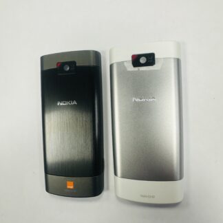 Nokia X3-02 (2010) akukaas koos vaheraamiga originaal must / valge
